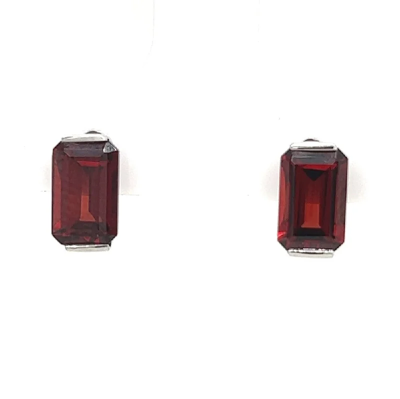 14K White Gold Garnet Stud Earrings