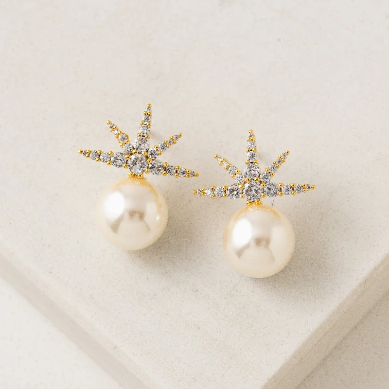 Etoile Star Pearl Stud Earrings Gold