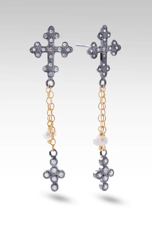 Passionate Promises Earrings™ in White Zircon & Cultured Freshwater Pearl