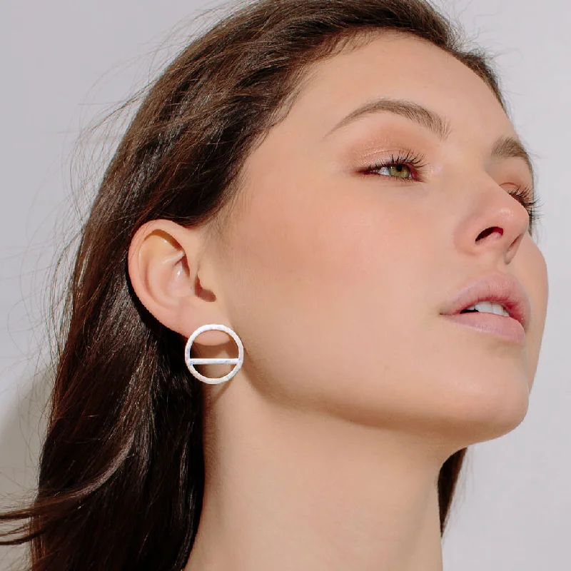 Wink Circle Earrings - Sterling Silver