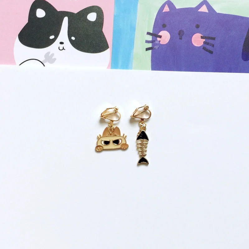 Kitten Fishbone, a Pair of Ear Clips