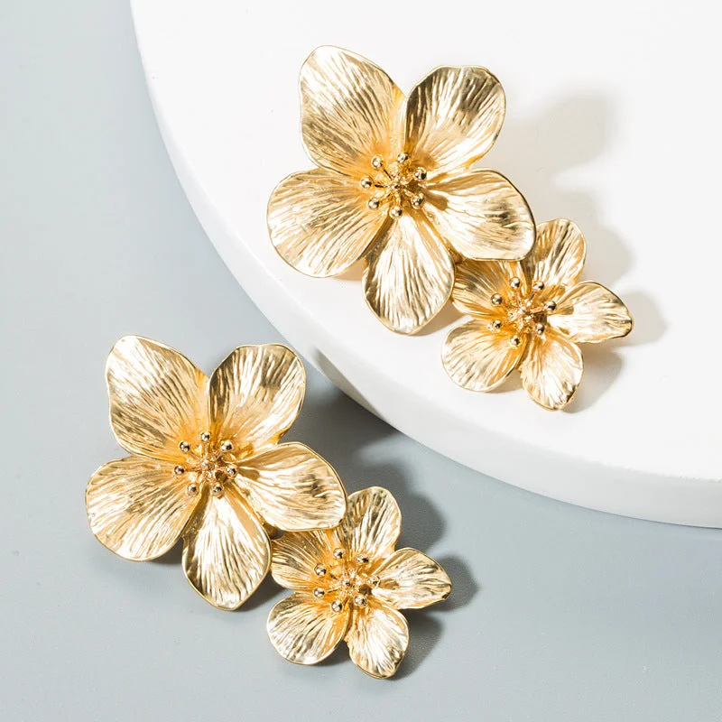 LOVCIA Elegant Golden Five-Petal Flower Drop Earrings for Women