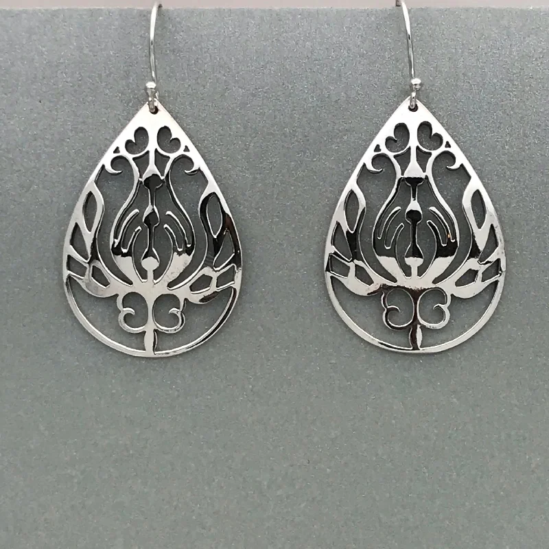 Sterling Silver Thaï Style Teardrop Earrings